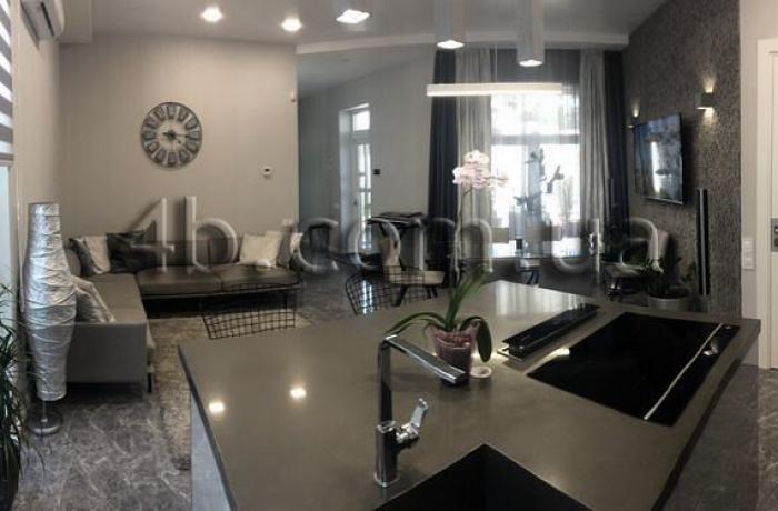 Агентство недвижимости 4B