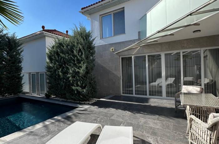 Агентство недвижимости 4B