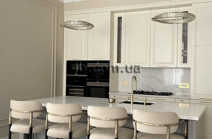 Агентство недвижимости 4B